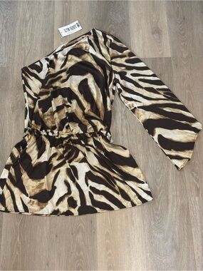 12th Tribe One-Shoulder Animal-Print blouse in Brown and Cream